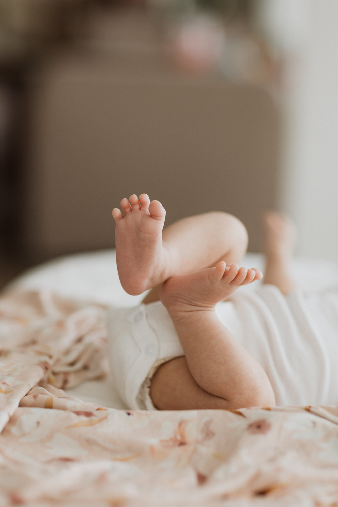 Dulce Flor Swaddle con moño